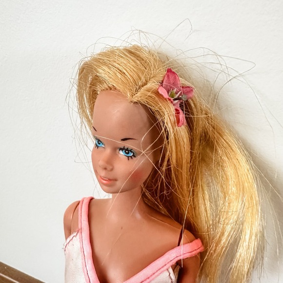 1966 Japan Blonde Malibu‎ Barbie Doll With Flower In Hair Pink Dress - Picture 3 of 13